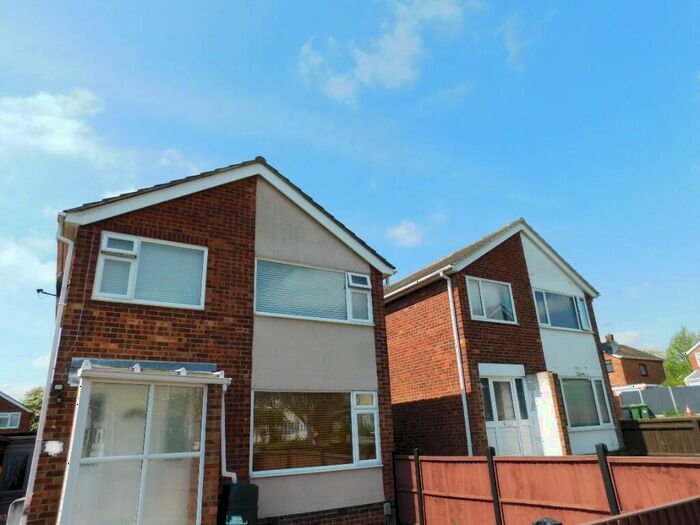 3 Bedroom Detached House To Rent In Ashridge Walk, PE7