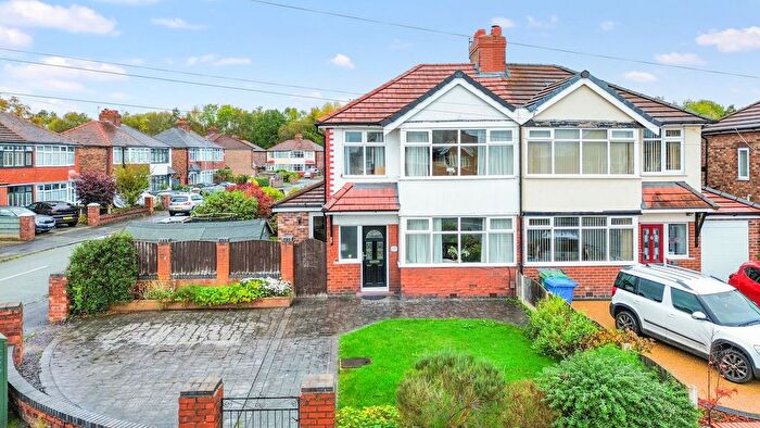 3 Bedroom Property For Sale In Padgate Lane, Padgate, WA1