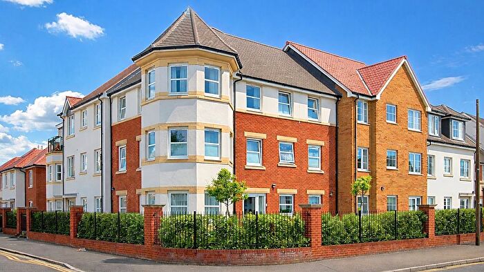 2 Bedroom Flat For Sale In Thwaytes Court, Minster Drive, Herne Bay, CT6