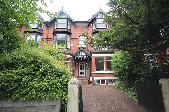 2 Bedroom Flat To Rent In Lapwing Lane, West Didsbury, Manchester, M20