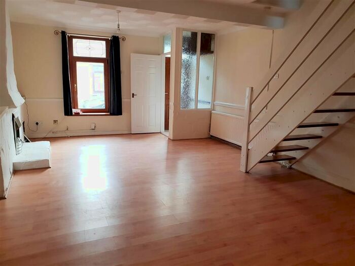 2 Bedroom Property To Rent In Thomas Street, Briton Ferry, Neath, SA11