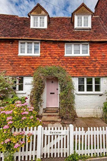 4 Bedroom Terraced House For Sale In High Street, Cranbrook, Kent, TN17