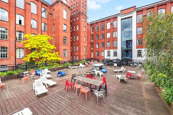 1 Bedroom Apartment To Rent In Bow Quarter, E3