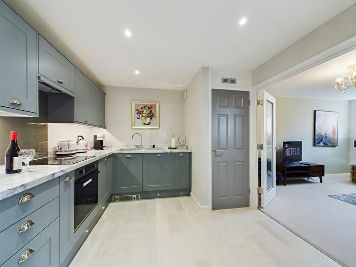 1 Bedroom Flat To Rent In St. Georges Street, Cheltenham, GL50