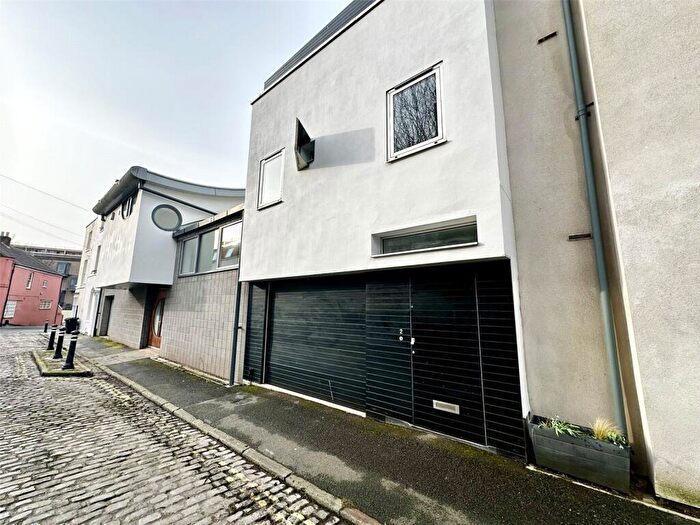 2 Bedroom Terraced House To Rent In Redcliffe, Alfred Place, BS1