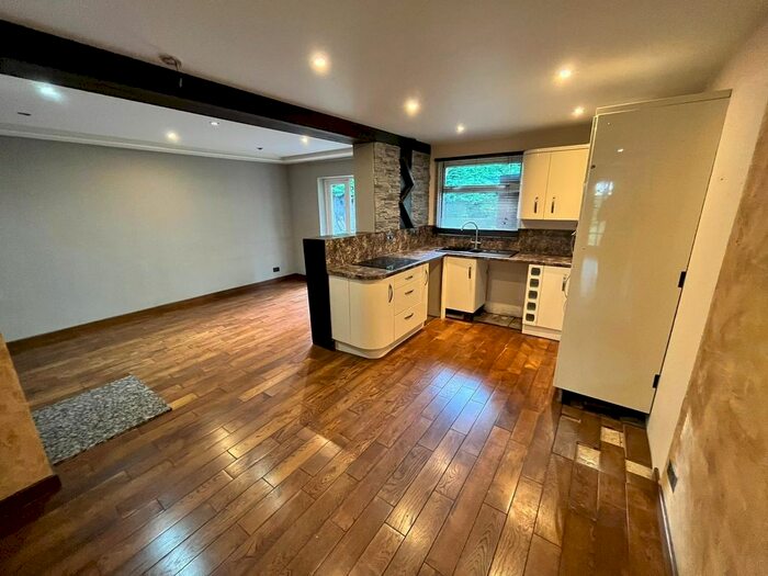 3 Bedroom Bungalow To Rent In Appletrees, Bar Hill, Cambridge, CB23