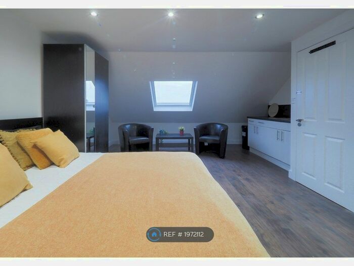 Studio To Rent In Sandymount Avenue, Stanmore, HA7