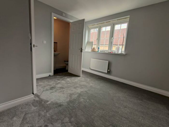 2 Bedroom Apartment To Rent In New Road, Frome, BA11