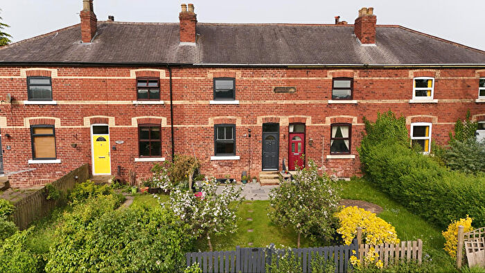 2 Bedroom Terraced House For Sale In Goodcombe Place, Leeds, LS25