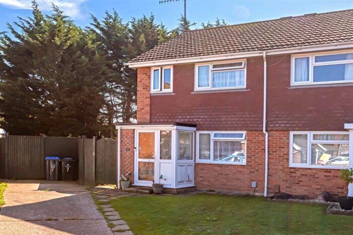 3 Bedroom Semi-Detached House For Sale In Sherbrooke Close, Worthing, BN13