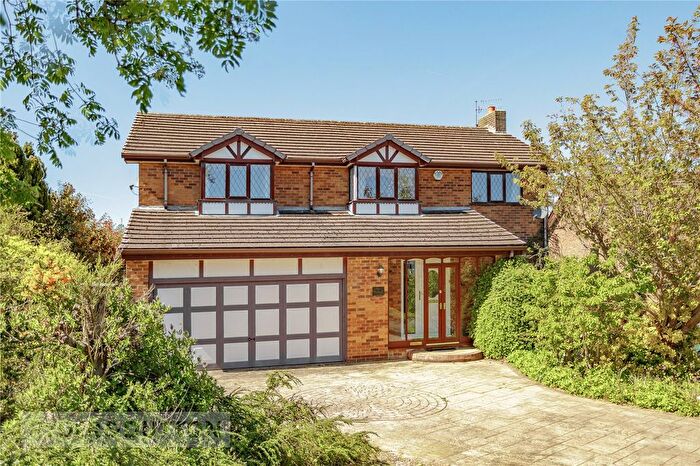 4 Bedroom Detached House For Sale In Springwood, Glossop, Derbyshire, SK13