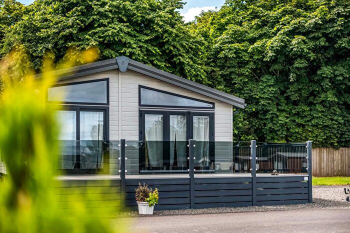 3 Bedroom Lodge For Sale In Dundee Road, Forfar, DD8