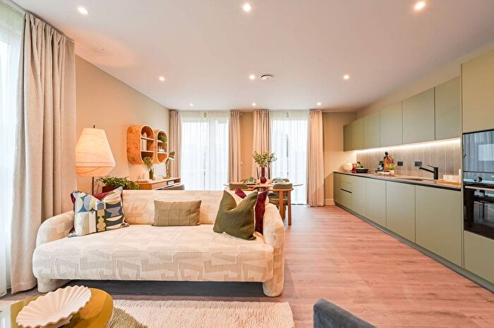 1 Bedroom Flat For Sale In Southmere, Abbey Wood, SE2