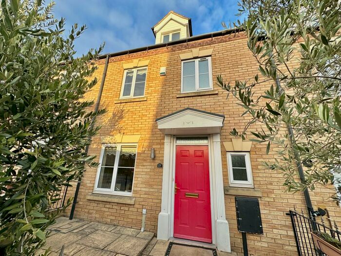 4 Bedroom Town House To Rent In Gleadless View, Gleadless, Sheffield, S12