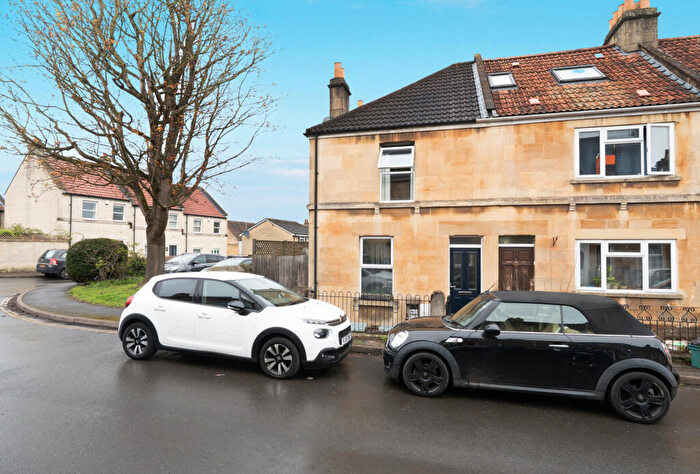 2 Bedroom End Of Terrace House For Sale In Landseer Road, Bath, Somerset, BA2