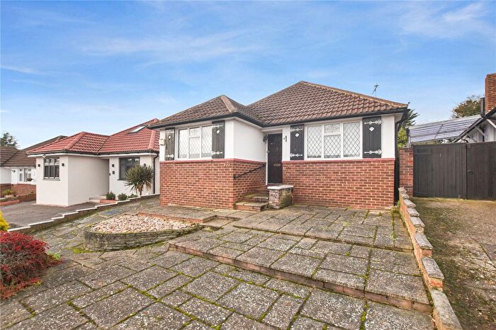 2 Bedroom Bungalow For Sale In Cold Blow Crescent, Bexley, DA5