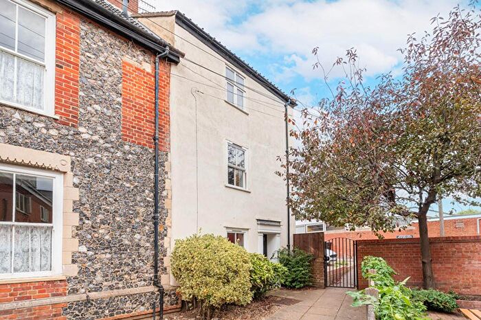 3 Bedroom End Of Terrace House For Sale In St. Augustines Street, Norwich, NR3