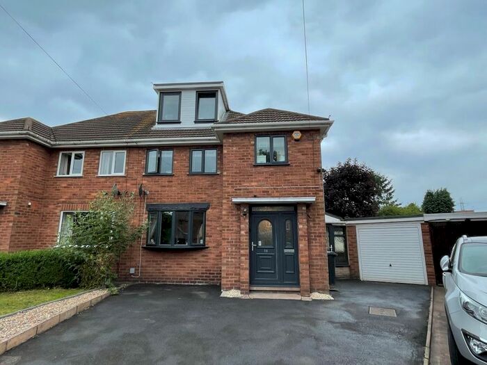 Houses for sale & to rent in WS9 0LW, Chester Road, Aldridge Central