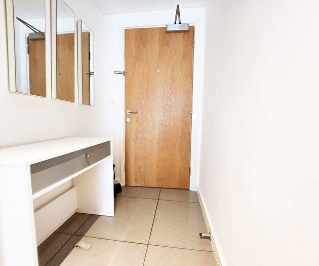 Studio To Rent In Brock Street, NW1
