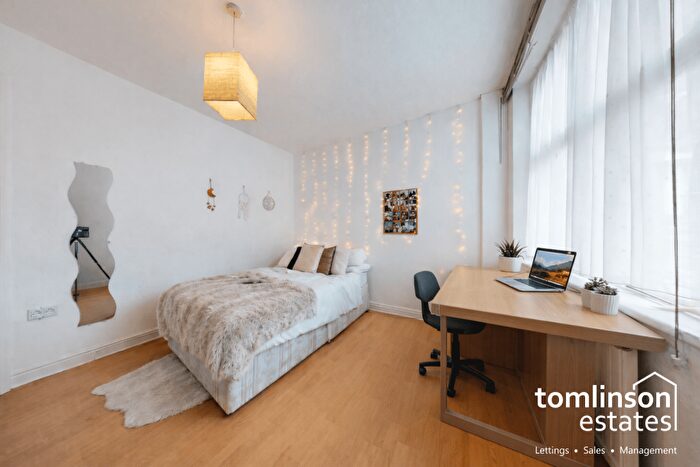 5 Bedroom Semi-Detached House To Rent In Bute Avenue, Lenton, Nottingham, NG7