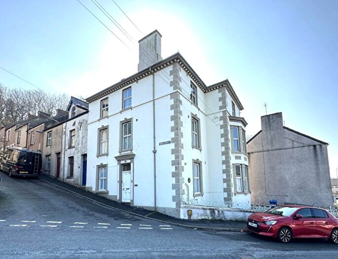 6 Bedroom End Of Terrace House For Sale In Rowland Street, Caernarfon, Gwynedd, LL55