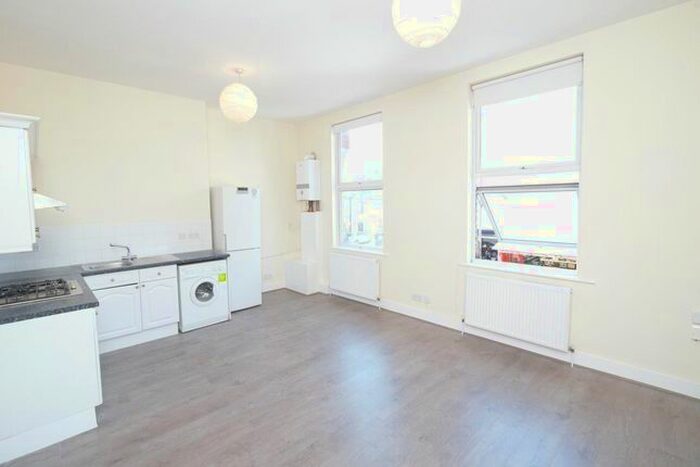 1 Bedroom Flat To Rent In Brent Street, London, NW4