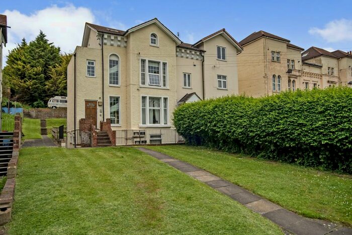 1 Bedroom Flat To Rent In Cobham Terrace, Bean Road, Greenhithe, Kent, DA9