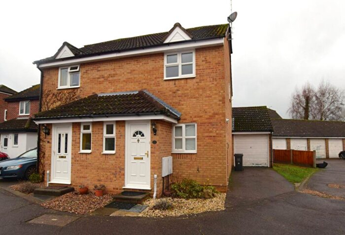 2 Bedroom Semi Detached House To Rent In Arundel Way, Billericay, CM12