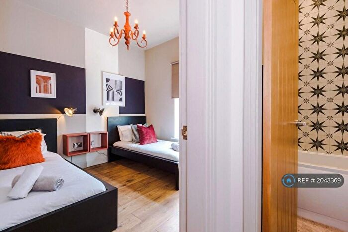 4 Bedroom Terraced House To Rent In Langshaw Street, Manchester, M16