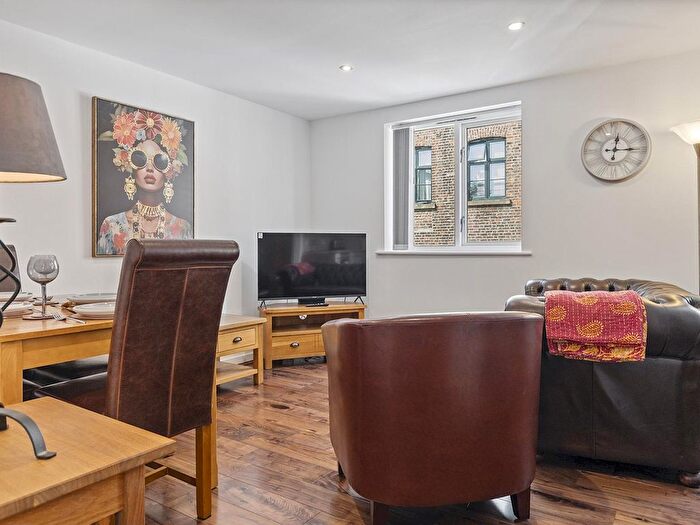 2 Bedroom Flat To Rent In York, YO10