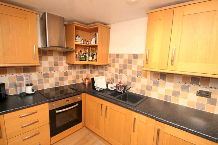 1 Bedroom Flat To Rent In Woodleigh Hall Mews, Knott Lane, Rawdon, Leeds, Uk, LS19