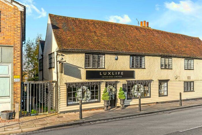 2 Bedroom Apartment To Rent In High Street, Ongar, Essex, CM5