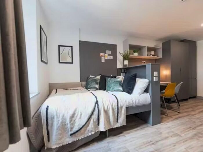 1 Bedroom Flat To Rent In Students - Onyx, Lancaster Street, Birmingham, B4