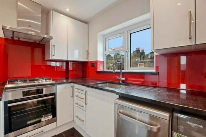 2 Bedroom Flat To Rent In Ashmore Road, W9