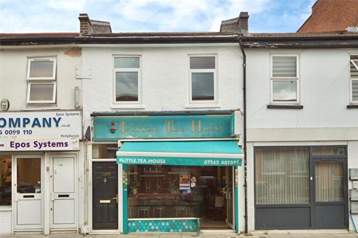 1 Bedroom Flat For Sale In High Road, London, N20