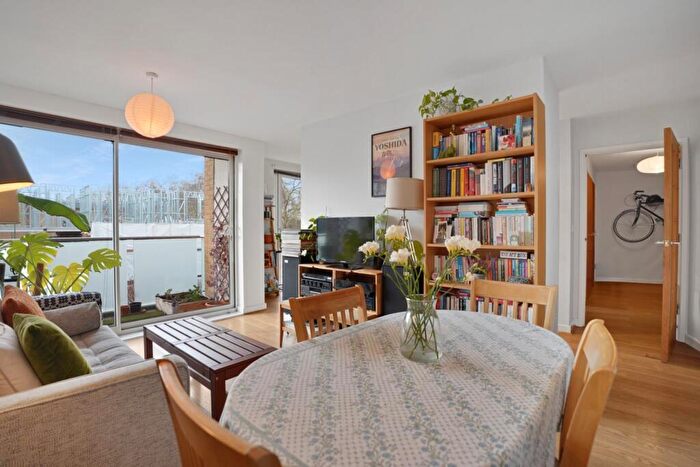 2 Bedroom Flat For Sale In East Dulwich Road, East Dulwich, London, SE22