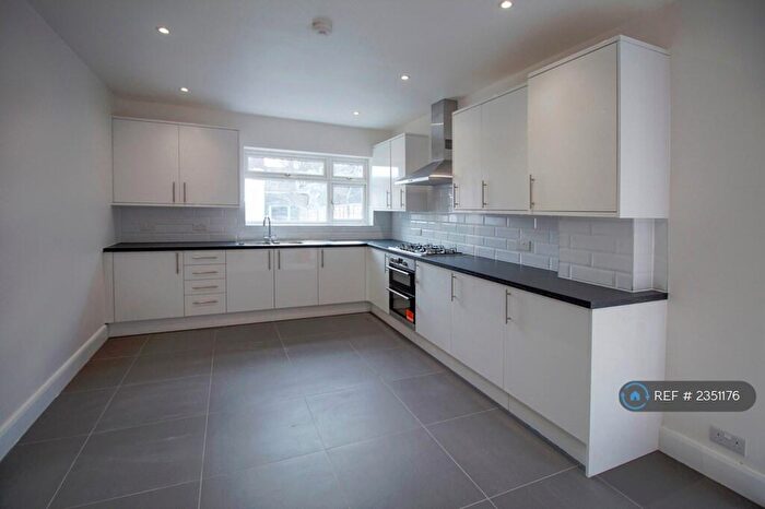 4 Bedroom Terraced House To Rent In Coniston Road, London, N17