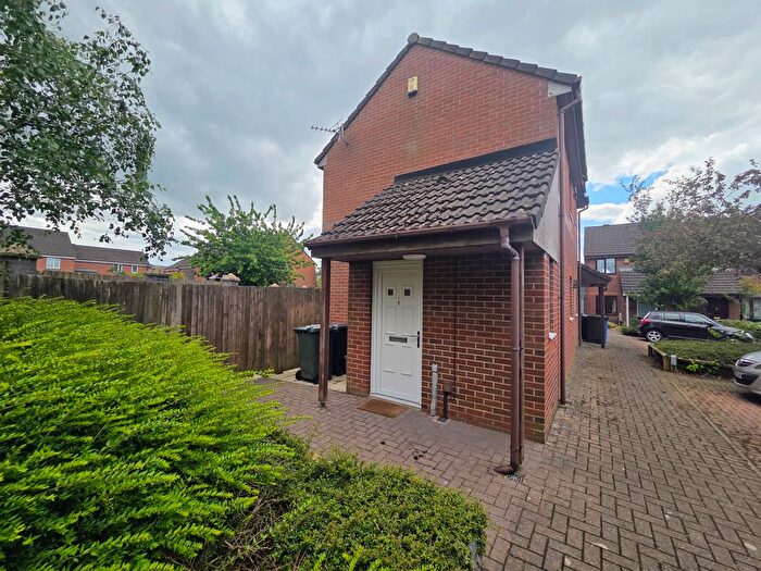 2 Bedroom Link Detached House To Rent In Mackay Croft, Chorley, PR6