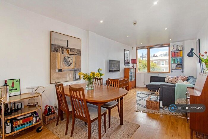 2 Bedroom Flat To Rent In Lewisham Way, London, SE14