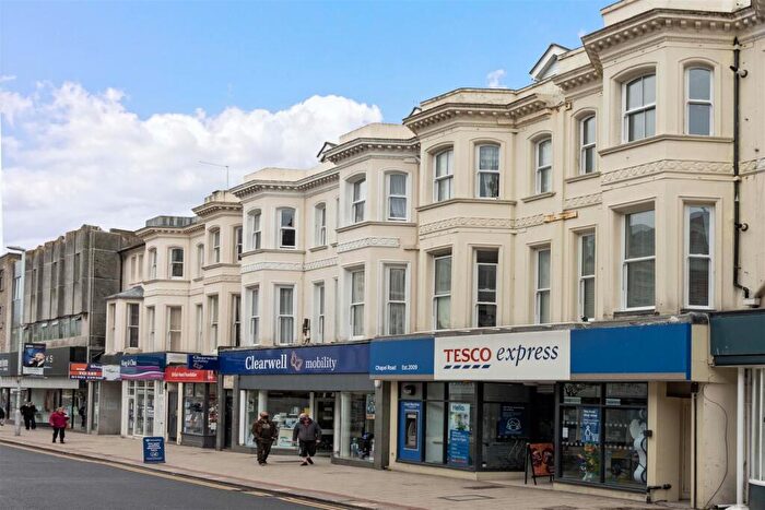 1 Bedroom Flat For Sale In Chapel Road, Worthing, BN11