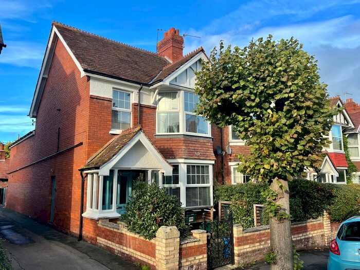 Houses to rent in Minehead, Somerset