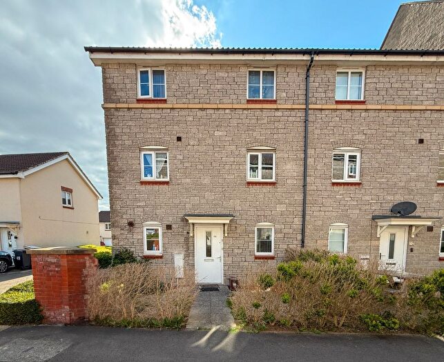 3 Bedroom Town House To Rent In Mallard Close, Speedwell, Bristol, BS5