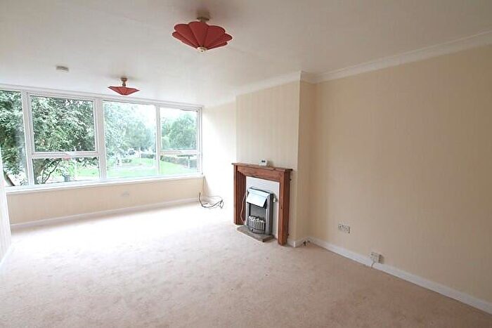 3 Bedroom Terraced House To Rent In Keel Road, HU6