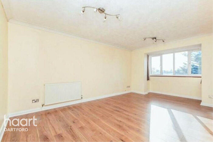 2 Bedroom Apartment To Rent In The Brent, Dartford, DA2