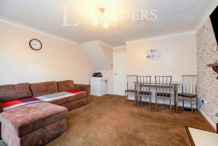 2 Bedroom Property To Rent In Meltham Close, Northampton, Northamptonshire, NN3