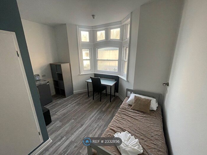 Studio To Rent In West Street, Brighton, BN1