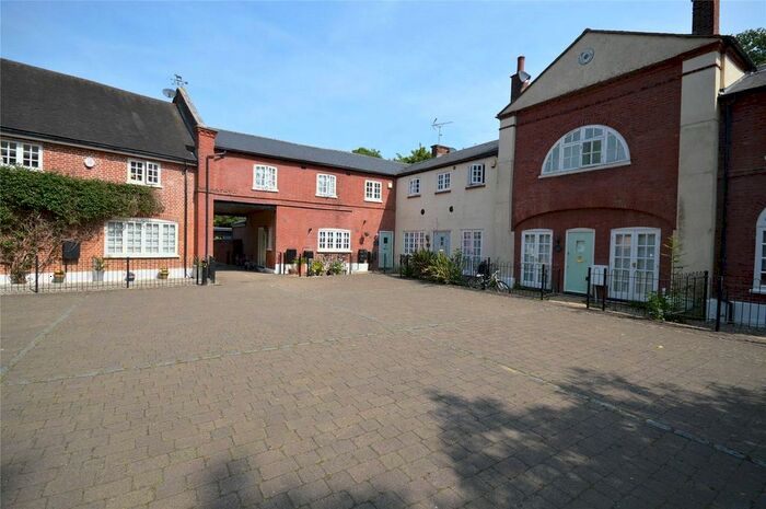 3 Bedroom Terraced House To Rent In Coopers Mews, Watford, Hertfordshire, WD25