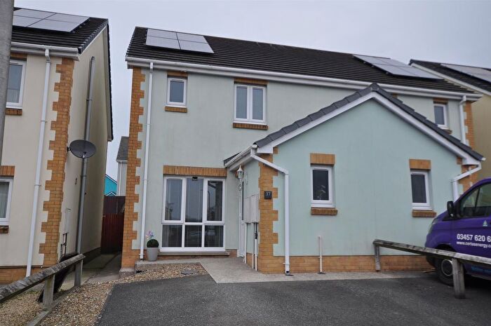 2 Bedroom Semi-Detached House For Sale In Cae Gwyrdd, St. Clears, Carmarthen, SA33
