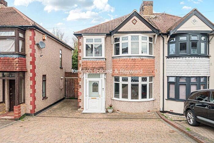 3 Bedroom Semi Detached House To Rent In Hawley Road, Dartford, Kent, DA1