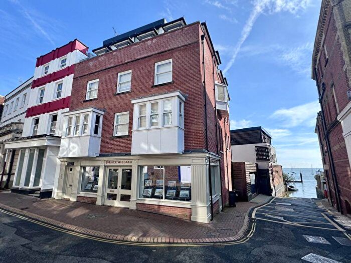 1 Bedroom Flat To Rent In High Street, Cowes, PO31